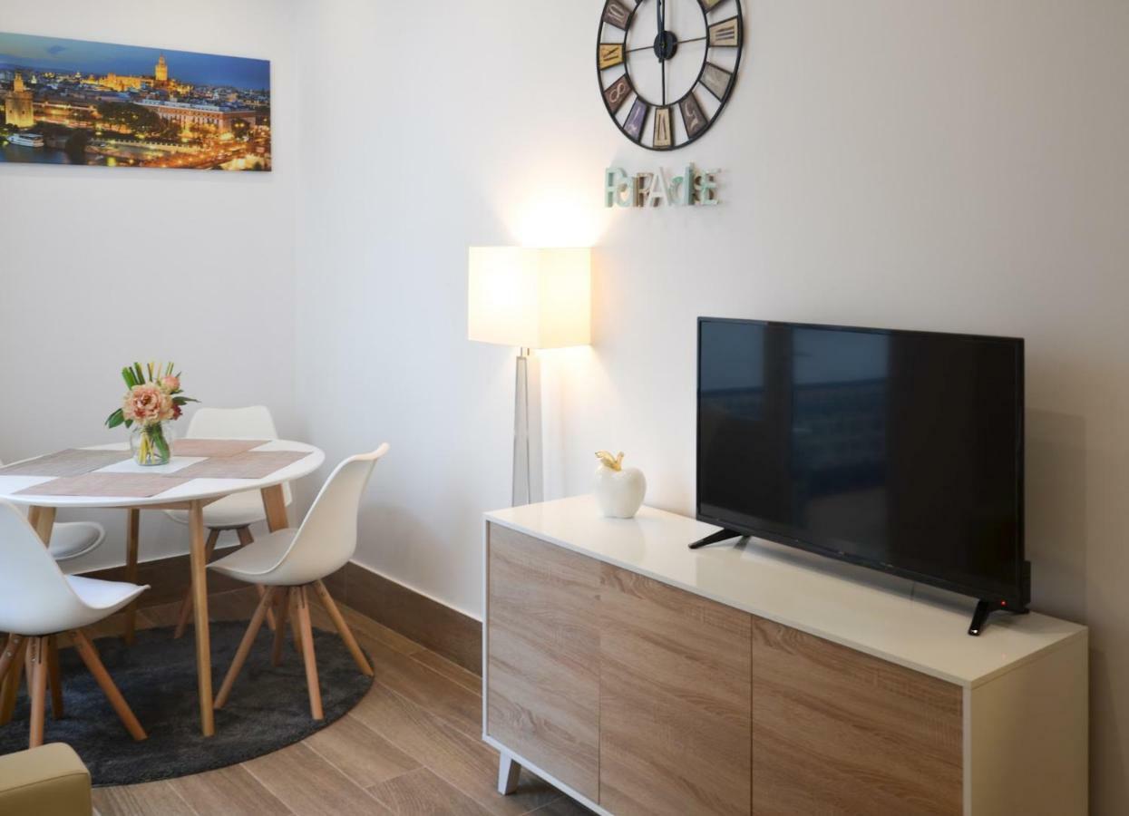 Apartamento San Jacinto III Sevilla Kültér fotó