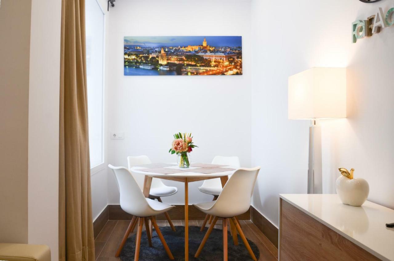 Apartamento San Jacinto III Sevilla Kültér fotó