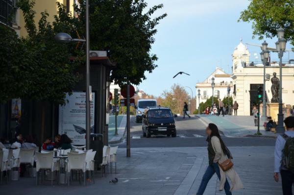 Apartamento San Jacinto III Sevilla Kültér fotó
